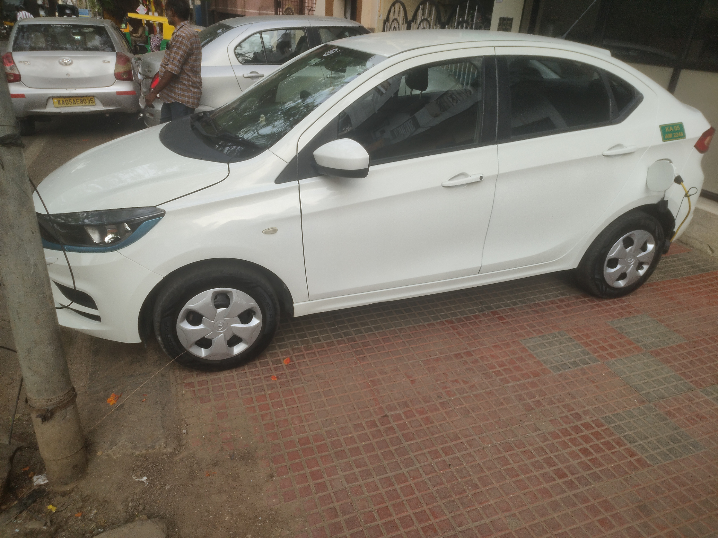 Tata Tigor EV Xe thumbnail 6