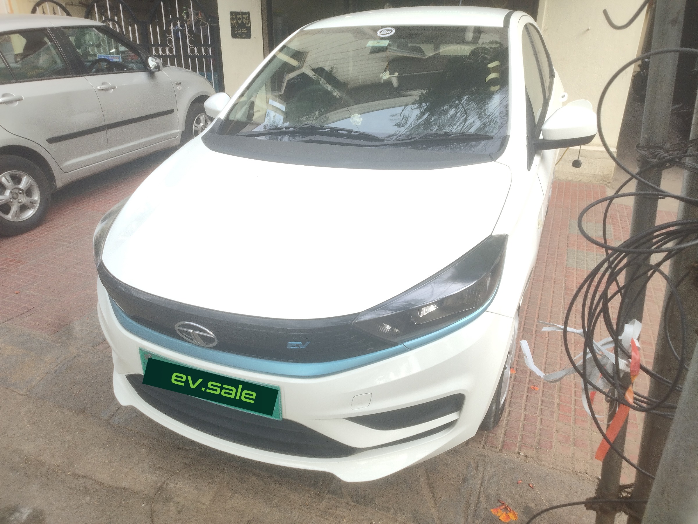 Tata Tigor EV Xe thumbnail 9