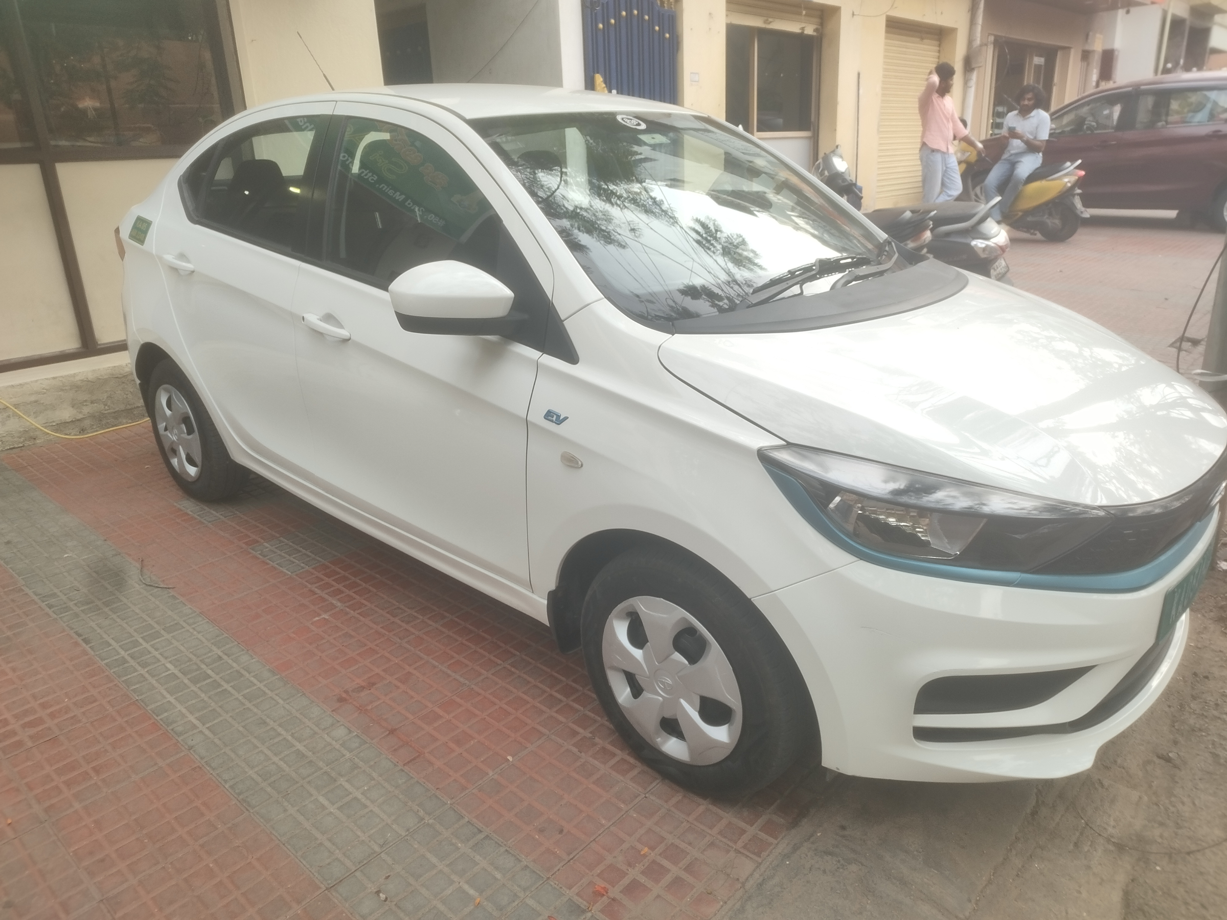 Tata Tigor EV Xe thumbnail 11