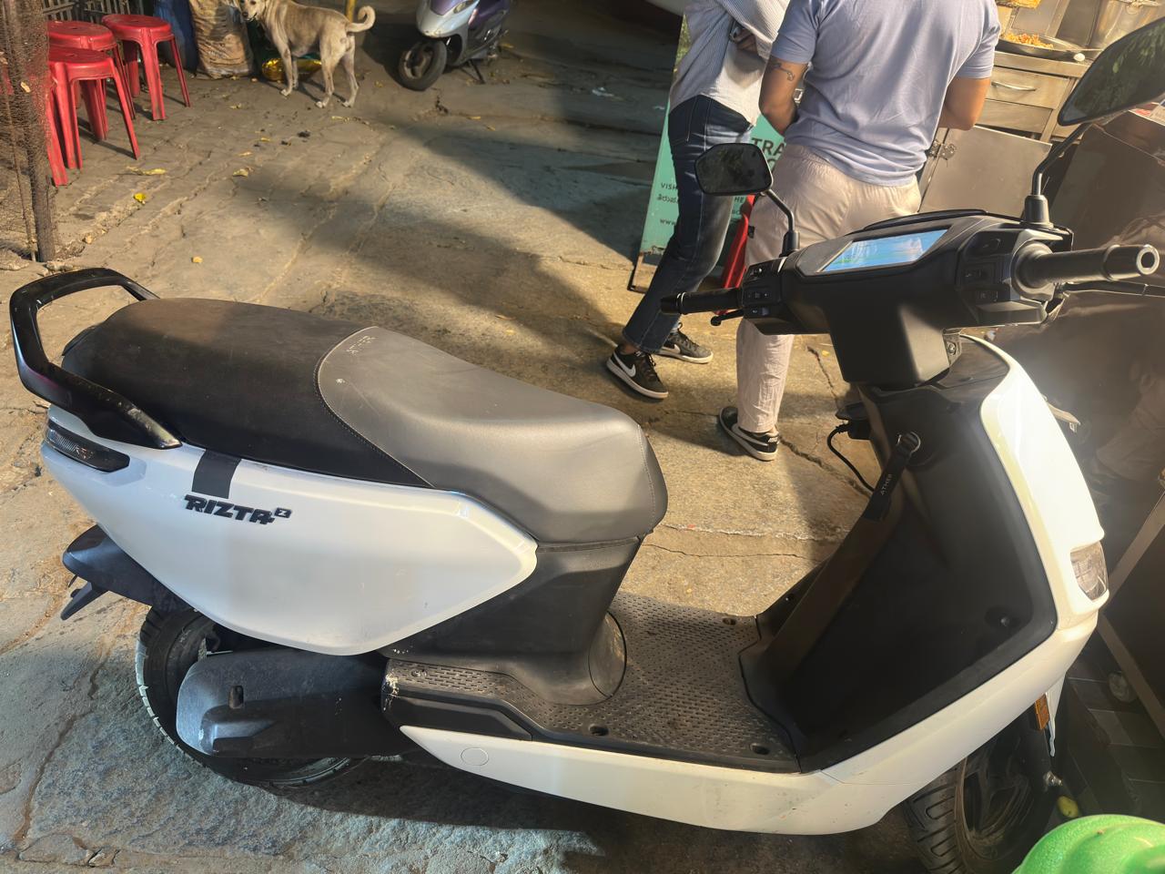 Ather Rizta Z thumbnail 5