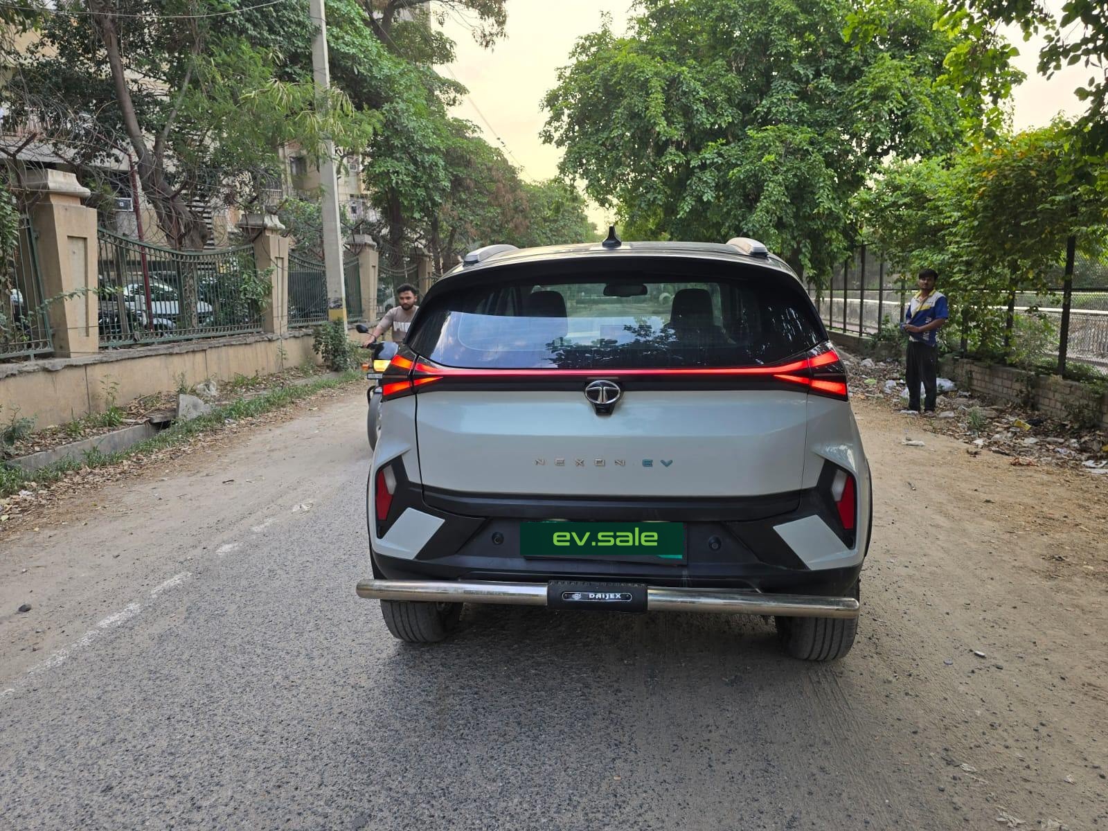 Tata Nexon EV Empowered thumbnail 2