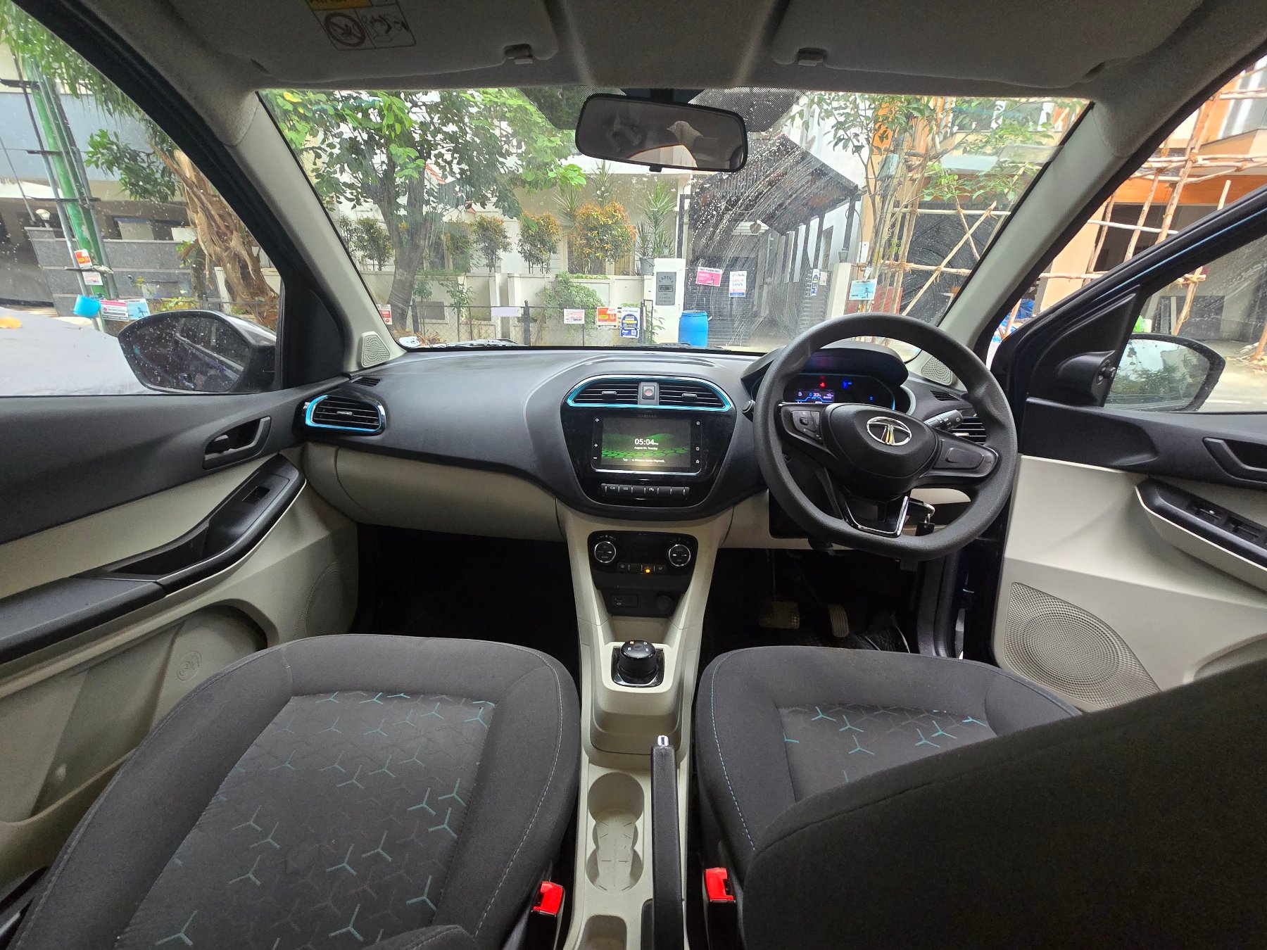 Tata Tiago EV Xt thumbnail 8