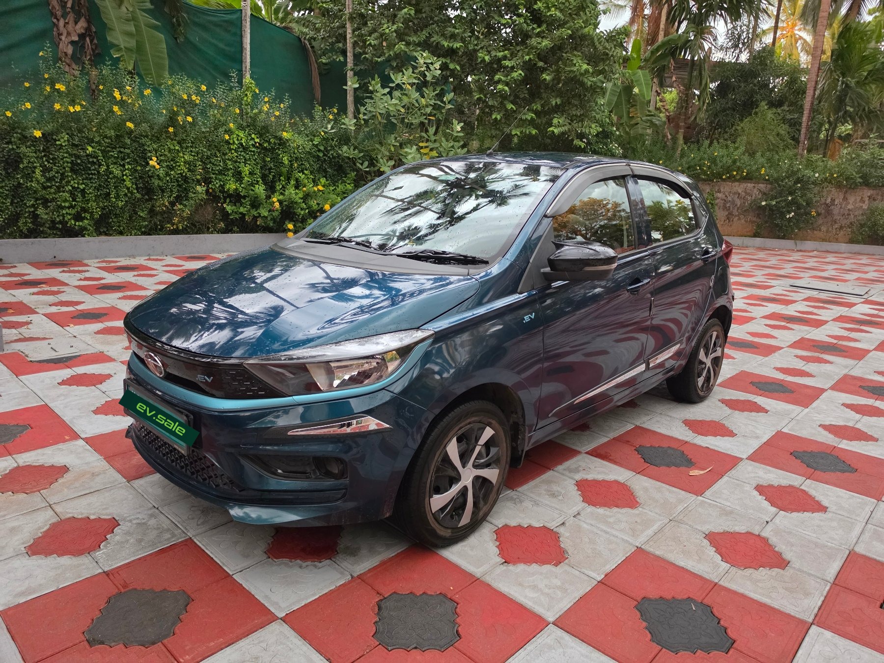 Tata Tiago EV Xt thumbnail 3