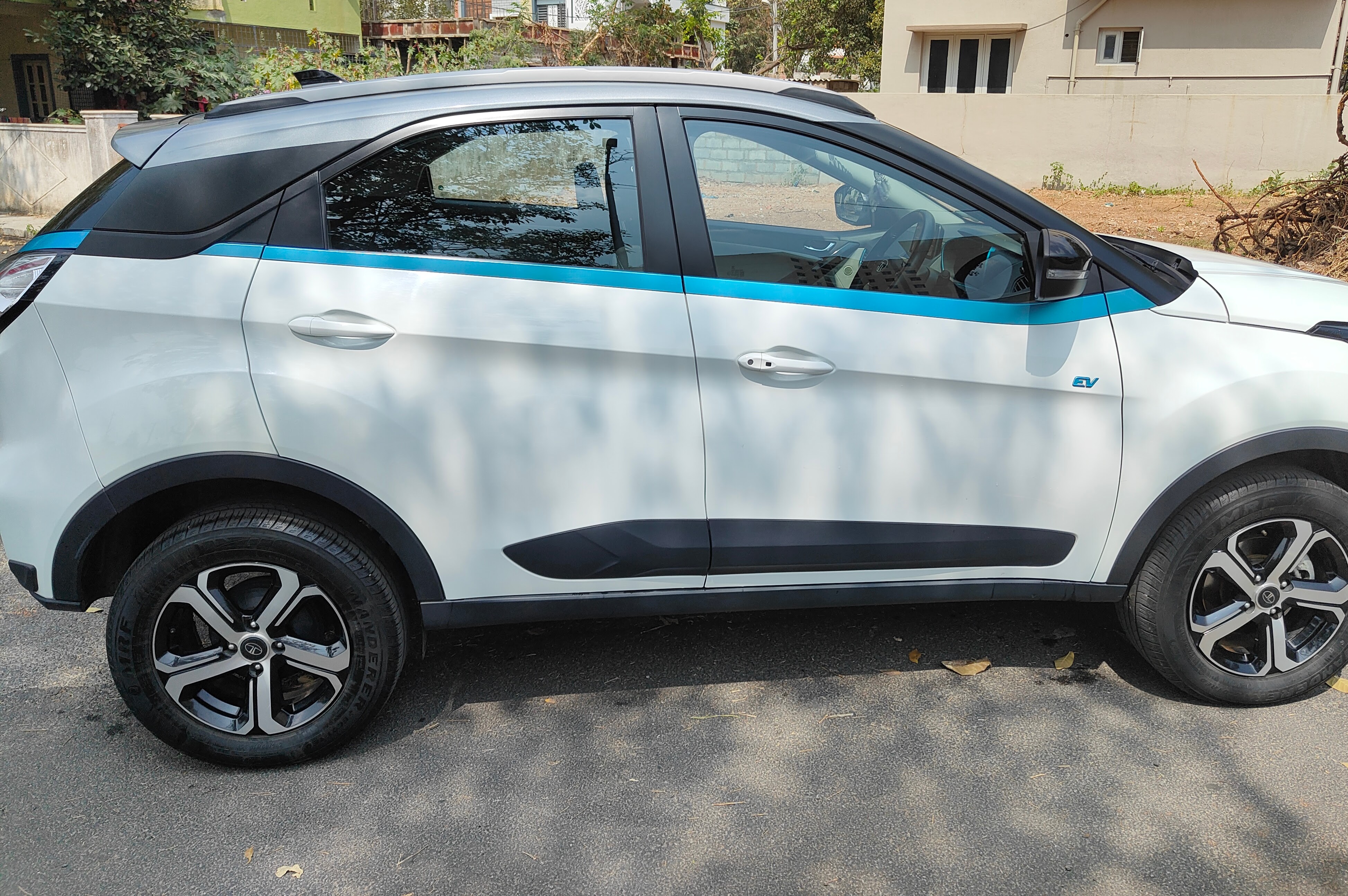 Tata Nexon EV Empowered Mr thumbnail 2